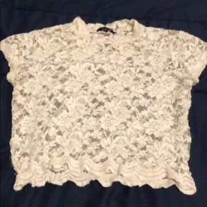Lace short sleeve crop top